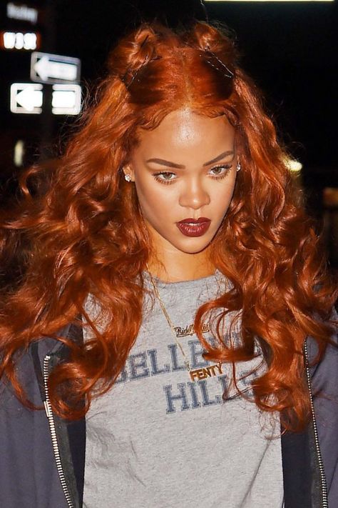 Copper Orange Hair, Rihanna Red Hair, Red Hair Celebrities, Black Women Hair Color, Red Orange Hair, Copper Red Hair, Rihanna Hairstyles, Hair Color Orange, Celebrity Hair Stylist