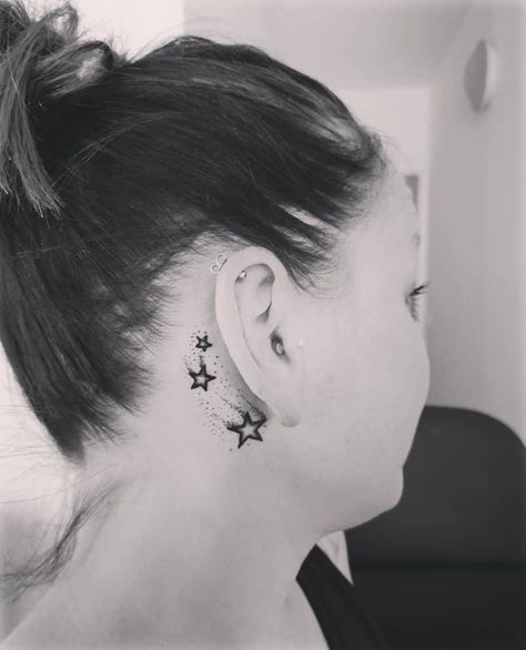 Star neck tattoo 3 Star Neck Tattoos For Women, Star Tattoo Behind The Ear, Stars Tattoo Behind Ear, Stars Neck Tattoo, Star Tattoo On Neck, Stars Behind Ear Tattoo, Star Tattoo Behind Ear, Neck Tattoos Women Side, Tattoos For Women Design