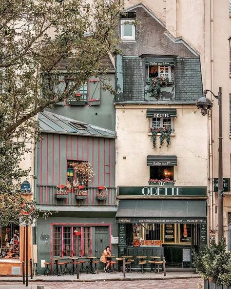 Summer Bujo, Sidewalk Cafe, Paris Dream, Paris Vibes, Watercolor Architecture, Coffee Places, Montmartre Paris, Beautiful Landscape Photography, Shop Fronts