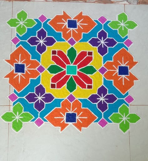 Dots Rangoli With Colors, Gauri Rangoli, Square Rangoli Design, Cardboard Rangoli, Square Rangoli, Ready Rangoli, Simple Rangoli With Dots, Poo Kolam, 3d Rangoli