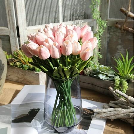 Pink tulips bouquet