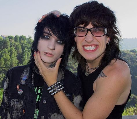 Jake Webber And Johnnie Guilbert, Jake And Tara, Cute Emo Guys, Johnnie Guilbert And Jake Webber, Jake Weber, Jake And Johnnie, Jake Webber, Tara Yummy, Sam Colby