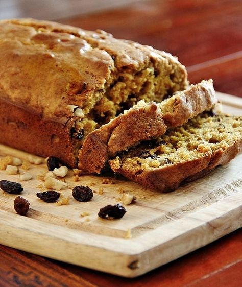 Stock Your Freezer: Make Ahead Christmas Dessert - Thistlewood Farm Raisin Walnut Bread Recipe, Pumpkin Zucchini Bread, Walnut Bread Recipe, Pastry Ideas, Yummy Fall Recipes, Walnut Bread, Cranberry Bread, Raisin Bread, Candy Cookie