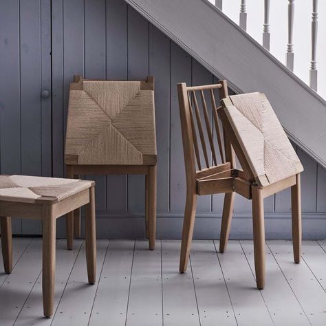 Collapsible Chair, Folding Dining Chairs, Classic Furniture Design, Campaign Furniture, Shaker Furniture, Oak Chair, Foldable Chairs, Timber Furniture, Folding Furniture