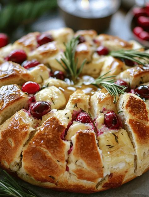 Sourdough Bread With Brie And Cranberry, Baked Brie In Sourdough Bread, Rosemary Cranberry Brie Sourdough, Festive Bread Recipes, Pull Apart Brie Bread, Sourdough Christmas Breakfast, Sourdough Brie Cranberry, Sourdough Twist Bread, Sourdough Brie Pull Apart Bread