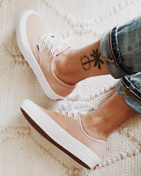 Keep it tonal with the Authentic Pro in Mahogany Rose.   : Alyssa Makai Womens Vans Shoes, Size 11 Women Shoes, Shoe Gallery, Latest Shoe Trends, Fresh Shoes, Nike Shoes Women, Leather Shoes Woman, Shoes Heels Pumps, Pretty Shoes