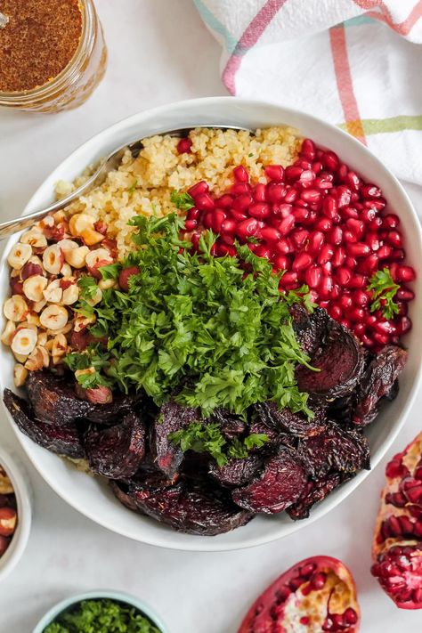 Roasted Beet Quinoa Pomegranate Salad | Up Beet Kitchen Quinoa Pomegranate Salad, Quinoa Pomegranate, Beet Quinoa, Beet Pesto, Hummus Pasta, Orange Vinaigrette, Pomegranate Recipes, Beet Salad Recipes, Raw Beets