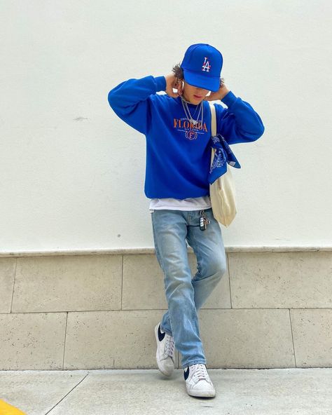 Blue And Brown Outfit Men Streetwear, Blue Fitted Hat Outfit Men, Streetwear Crewneck Outfit, Blue Crewneck Outfit Men, Blue Streetwear Outfit Men, Blue Hat Outfit Men, Fitted Hats Outfit Men, Blue Hat Outfit, Blue Crewneck Outfit