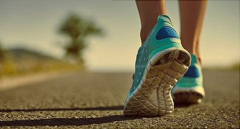 How many minutes of brisk walking do you need to do to lose weight? Is walking as good as running to reduce your risk of heart disease? Find out the answers here. Shoe Odor Remover, Always Pads, Smelly Shoes, Feeling Dizzy, Best Trail Running Shoes, Brisk Walking, Benefits Of Walking, Bratwurst, Workout Guide