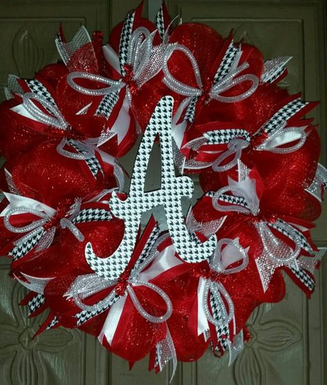 This is a gorgeous Alabama houndstooth wreath made with red deco mesh and accented with red and white ribbon, white/silver ribbon and Alabama Football Wreath, Alabama Crafts, Wreaths Mesh, Alabama Wreaths, Mesh Ribbon Wreaths, Patriotic Wreaths, Sports Wreaths, Football Wreath, Hand Painted Glassware