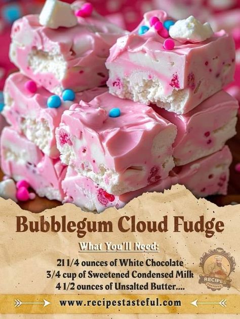 Bubblegum Desserts, Cloud Treats, Fudge Dessert, Homemade Fudge Recipes, Fudge Flavors, Fudge Ingredients, Christmas Fudge, Fudge Recipes Easy, Homemade Fudge