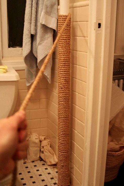 If your pipes get hot, the rope helps insulate the heat. Pretty and practical! See it here. Hide Pipes, Easy Home Diy Upgrades, Small Bedrooms, House Modern, Industrial Pipe, Basement Bathroom, Estantes Flotantes, Bed Ideas, Diy Interior