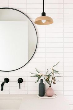 Terrazzo Bathroom, Tile Backsplash Bathroom, Minimal Bathroom, Cedar And Moss, Scandinavian Bathroom, Black And White Tiles, Boho Bathroom, Small Bathroom Design, White Rooms