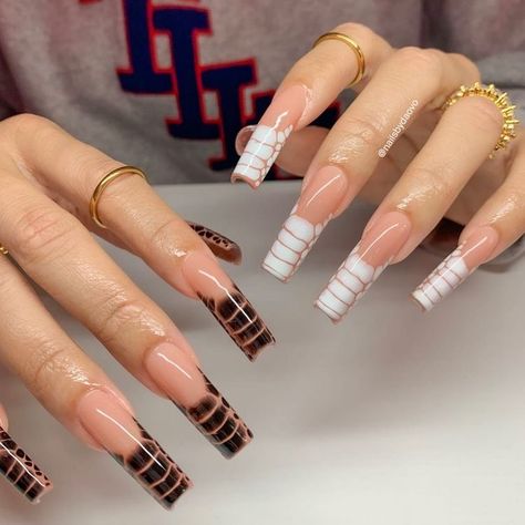 Draya Michele, Retro Nails, Simple Acrylic Nails, Classy Acrylic Nails, Long Acrylic Nails Coffin, Long Square Acrylic Nails, Bling Acrylic Nails, Ring Simple, Acrylic Nails Coffin