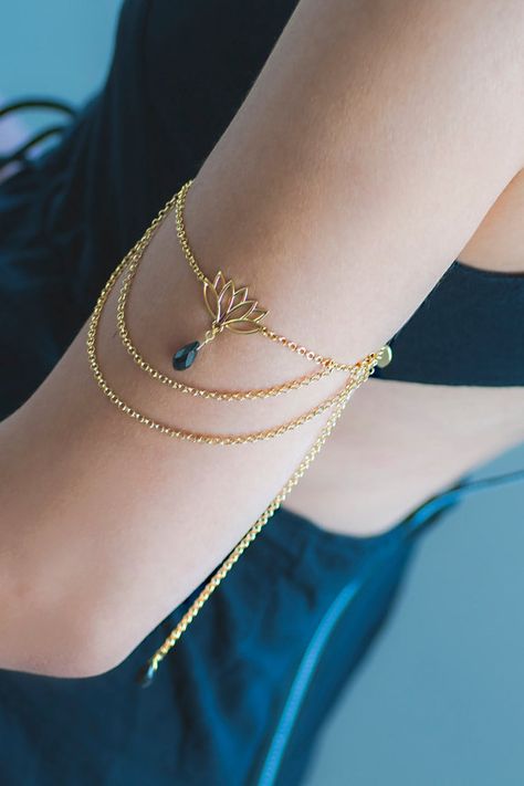 Amazone Chain Upper Arm Bracelet, Summer Beach Jewellery, Gold Arm Cuff, Lotus Arm Band, Body Jewellery Armlet Gold, Arm Cuff Jewelry, Gold Arm Cuff, Upper Arm Bracelet, Arm Bangles, Arm Cuff Bracelet, Arm Bracelets Upper, Arm Bracelet, Summer Beach Jewelry