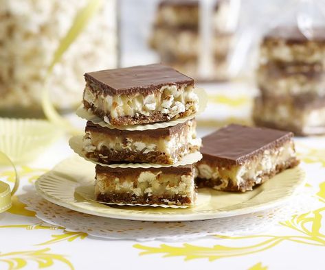 Popcorn butterscotch squares | Australian Women's Weekly Food Butterscotch Squares Recipe, Butterscotch Squares, How To Make Popcorn, Savory Bread Puddings, Chocolate Slice, Caramel Slice, Condensed Milk Recipes, Caramel Cheesecake, Slices Recipes