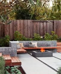 35 Modern outdoor patio designs that will blow your mind Modern Backyard Design, Jardim Diy, Modern Front Yard, Modern Outdoor Patio, Outdoor Patio Designs, Contemporary Patio, Modern Garden Design, Backyard Lighting, Modern Backyard