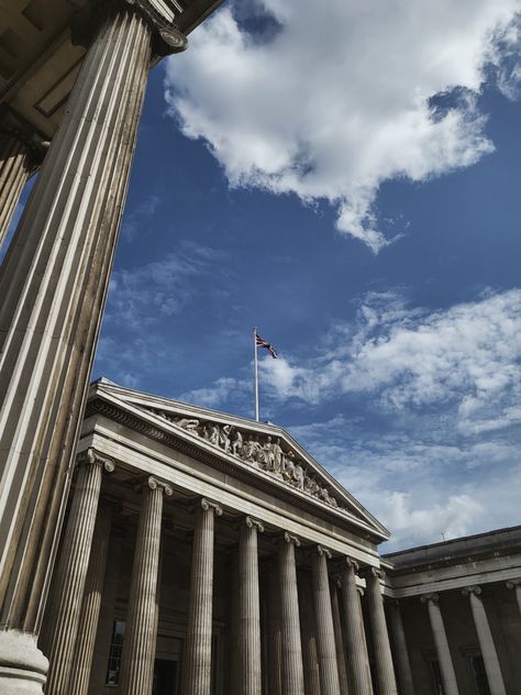 #london #uk #travelphotography #travel #aesthetic #darkacademia #gothic #british #britain #museum British Museum Aesthetic, Museum Aesthetic London, The British Museum, British Museum London Aesthetic, The British Museum London, London Aesthetic, British Museum, Dark Academia, Great Britain