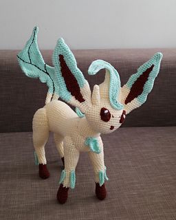 I don't think I have the skills to crochet this Pokemon crochet pattern, but it was too stunning not to pin. Croquet Animals, Nerd Amigurumi, Leafeon Pokemon, Business Crochet, Pokémon Crochet, Mika Mika, Pikachu Crochet, Pokemon Crochet, Eevee Evolution