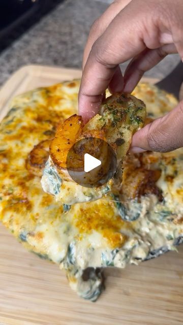 Seafood Starters Ideas, Shrimp And Crab Spinach Dip, Spinach And Crab Dip, Shrimp Crab Dip, Crab And Shrimp Dip, Crab And Spinach Dip Recipe, Fresh Tortilla Chips, Seafood Dips Recipes, Sure Jan