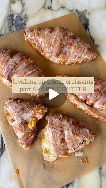 Croissant Recipe Stuffed Dessert, Store Bought Croissant Ideas, Croissants Recipe Stuffed, Apple Cinnamon Croissants, Croissant Ideas, Bake Breakfast, Apple Treats, Fresh Fruit Desserts, Apple Treat