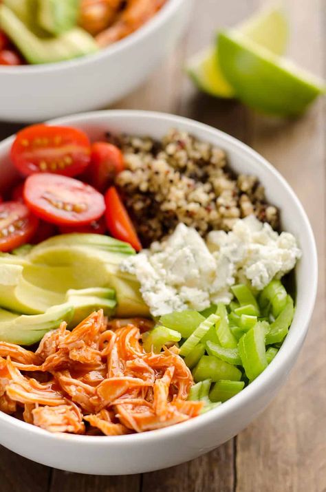 Creative Bowls, Carbs Meals, Buffalo Chicken Quinoa, Avocado Salads, Recipe Runner, Healthy Weekly Meal Plan, Fire Academy, Veggie Bowls, Healthy Dinner Recipe