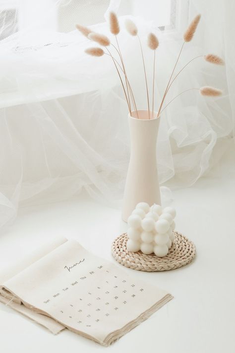 Nude Decor, Korean Candle, Light And Airy Aesthetic, Soya Mumu, White Instagram, Candles Photography, Aesthetic Candles, Beige Wallpaper, Flower Therapy