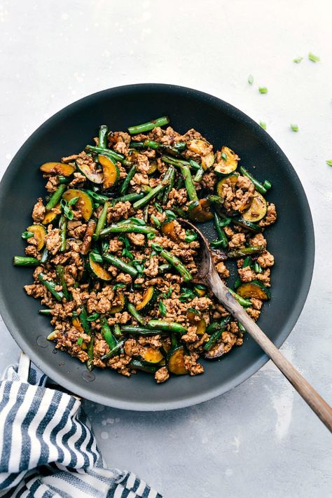 Pork Stir Fry {30 Minutes!} | Chelsea's Messy Apron Spicy Stir Fry Sauce, Pork Stir Fry Recipes, Sweet Chili Shrimp, Ground Pork Recipes, Chelsea's Messy Apron, Healthy Stir Fry, Pork Stir Fry, Veggie Dinner, Easy Veggie