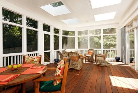 A great place to gather with friends and family. We heart screened in porches. Skylight Installation, Skylight Design, Porch Design Ideas, Traditional Porch, Screened Porch Designs, Enclosed Porch, 3 Season Room, Balkon Decor, Enclosed Porches