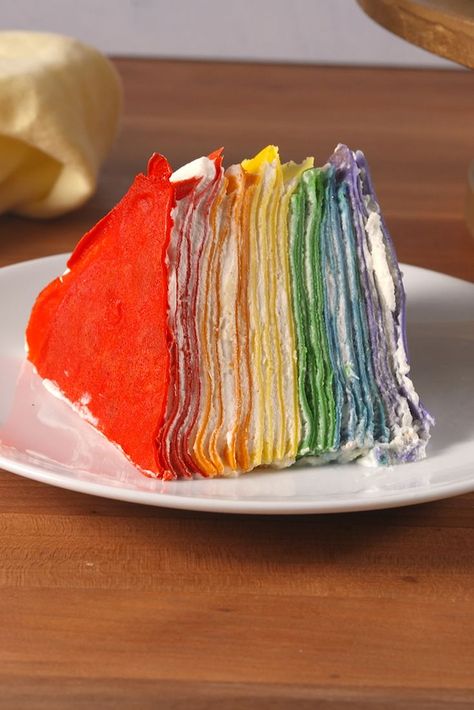 Rainbow Crepe CakeDelish Rainbow Crepe Cake, Rainbow Crepe, Rainbow Recipes, Rainbow Cake Recipe, Crepe Cake Recipe, Cake Rainbow, Rainbow Birthday Cake, Dessert Spread, Crepe Cake