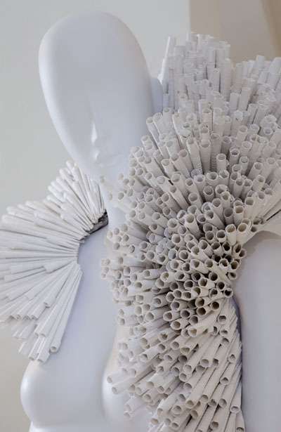 Mode Origami, Elizabethan Ruff, Ralph Pucci, Costume Inspirations, Pratt Institute, Paper Clothes, Origami Fashion, Sculptural Fashion, Haine Diy