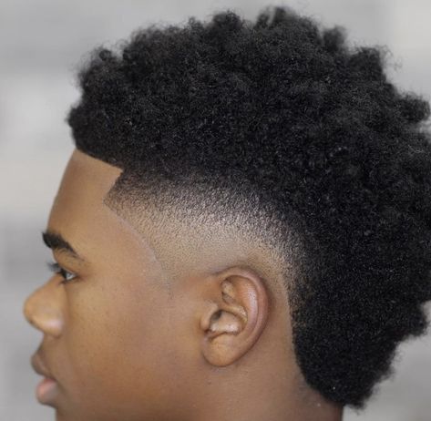 Black Burst Fade, Black Men Mohawk Hairstyles, Frohawk Fade Men, Burst Fade Black Men, Black Men Mullet, Fade With Design, Frohawk Fade, Afro Hair Fade, Mohawk For Men