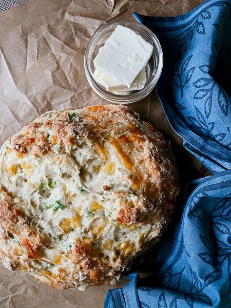 Week 6: Cheddar and Chive Irish Soda Bread (Ireland) Cheddar And Herb Soda Bread, Quick Sweet Bread, Sweet Irish Soda Bread, Chive Bread, Easy Irish Soda Bread, Savory Bakes, Irish Soda Bread Muffins, Zucchini Cheddar, Chedder Cheese