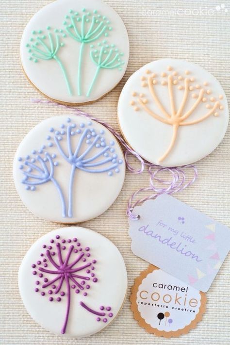 Flower Sugar Cookies, Flooding Cookies, Kreative Snacks, Cookies Decoradas, Dandelion Wishes, Iced Biscuits, Idee Pasto, Spring Cookies, Summer Cookies