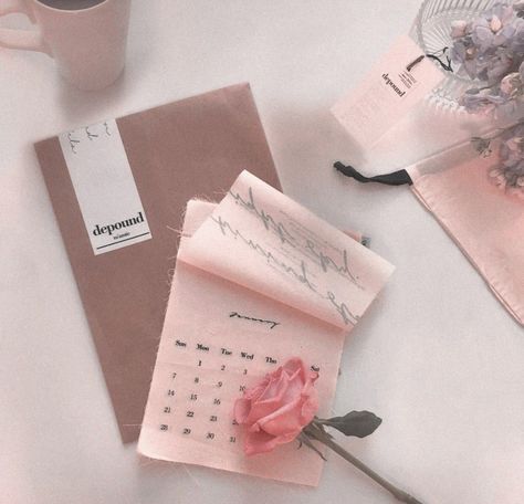 Pink Calendar, Grunge Pastel, Peach Aesthetic, Pastel Pink Aesthetic, Korean Aesthetic, Aesthetic Colors, Kawaii Wallpaper, Aesthetic Themes, Aesthetic Grunge