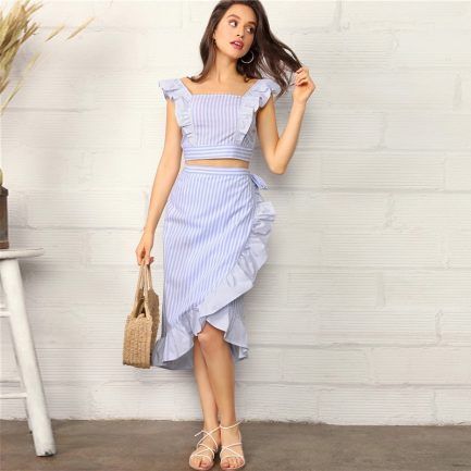 English Clothes, Knotted Skirt, Ruffled Crop Top, Cotton Short Dresses, Shirred Top, Crop Top Skirt Set, Virtual Wardrobe, Crop Top Skirt, Crop Top Outfits