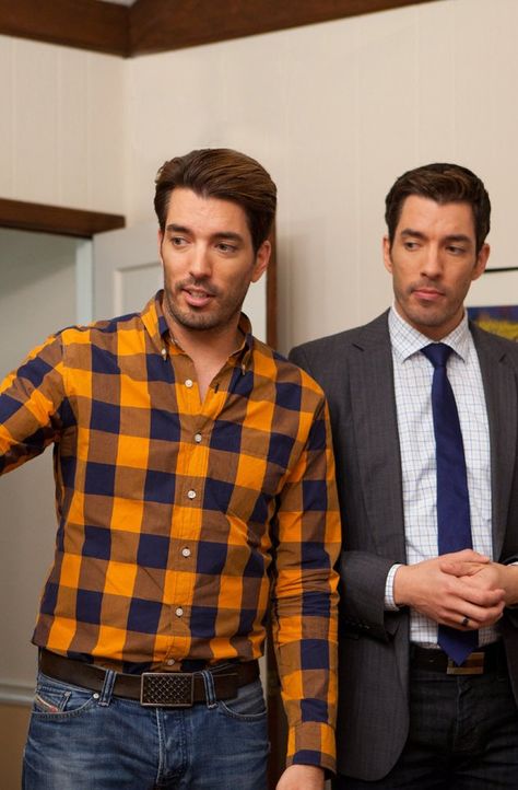 Hgtv Designers, Jonathan Silver Scott, Twin Day, Property Brother, Scott Brothers, Drew Scott, Jonathan Scott, Property Brothers, Handsome Guys