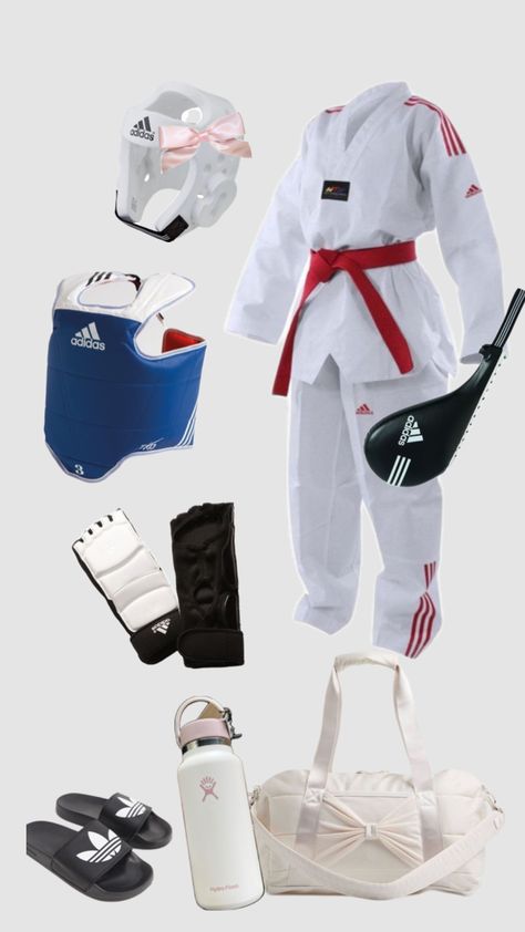 Tae Kwon Do Aesthetic, Taekwondo Outfit, Taekwondo Boy, Taekwondo Aesthetic, Tkd Girl, Taekwondo Techniques, Taekwondo Girl, Outfit Coquette, Tang Soo Do