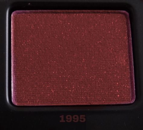 Anastasia Makeup Palette, Red Aesthetic Makeup, Warm Light Aesthetic, Aesthetic Anastasia, Shades Aesthetic, Aesthetic Eyeshadow, Aesthetic Lipgloss, Eyeshadow Aesthetic, Pic Mirror