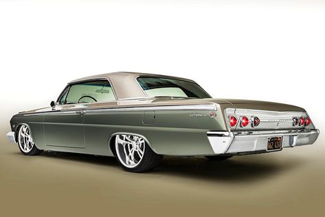 This Owner-Built 1962 Chevrolet Impala Custom is an Amazing First Effort 62 Impala, 1962 Chevy Impala, Chevy Impala Ss, 64 Impala, Classic Cars Chevy, Chevy Muscle Cars, Classic Cars Trucks Hot Rods, Impala Ss, Lowrider Cars