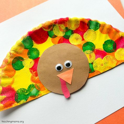 Paper Plate Turkey Craft Plate Turkey Craft, Paper Plate Turkey, Thanksgiving Food Crafts, Turkey Plates, Preschool Christmas Activities, Paper Plate Craft, Thanksgiving Paper, Keep Kids Busy, Thanksgiving Activities For Kids