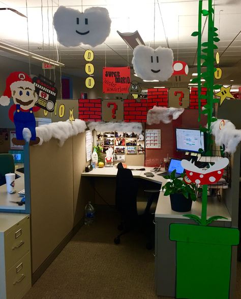 Super Mario Winter Wonderland - office cubical holiday decor Mario Office Decorations, Office Halloween Themes, Mario Decorations, Halloween Office Decorations, Mario Classroom, Super Mario Halloween, Halloween Cubicle, Decoration Ideas For Christmas, Holiday Office Decor