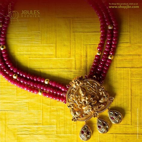 Gold temple jewellery with maroon beads Beads Jewellery Designs, Luxury Indian Wedding, Ruby Jewelry Necklaces, Gold Temple Jewellery, Diamond Wedding Jewelry, Beaded Jewelry Necklaces, Best Wedding Photography, Gold Pendant Jewelry, Ruby Beads