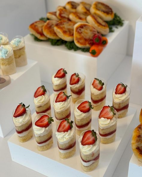 SWEETS BY CANDY EVENTS | Red, White & Gold Dessert Table 💕Delicious Cakepops & Tres Leches #weddingdecor #weddingideas #wedding #weddingcake #redandgoldwedding… | Instagram Pink And White Dessert Table Ideas, Red White And Gold Dessert Table, Red Dessert Table Ideas, White Gold Dessert Table, Tres Leches Cups, Graduation Dessert Table Ideas, Red Themed Birthday Party, Desert Tables, Gold Dessert Table