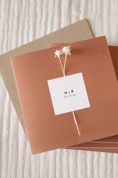 Packaging Ideas Business, Wedding Stationery Design, 카드 디자인, Wedding Stationary, Minimalist Wedding, Simple Weddings, Wedding Invitation Cards, Diy Cards, Design Branding