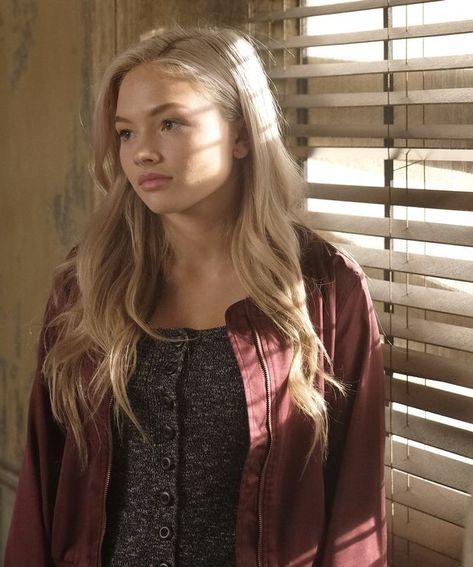 The Gifted Lauren, Hailey Quinn, Lauren Strucker, Paul Anderson Peaky Blinders, Tvd Fanfiction, The Gifted Tv Show, Marvel Jacket, Natalie Alyn, Natalie Alyn Lind