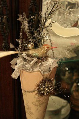 Did these for 1st and 3rd Grade craft projects: Paper Cones @ Christmas. Perfect as a lil gift bag too. Victorian Cone Ornament, Grandmas Attic, Scrap Ornaments, Cone Ornaments, Vasos Vintage, Peat Pots, Victorian Paper, Victorian Christmas Ornaments, Christmas Cones