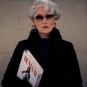 devil wears prada aesthetic Prada Aesthetic, How To Have Style, Miranda Priestly, Devil Wears Prada, Lana Del Ray, Photo Vintage, Meryl Streep, Old Woman, Iconic Movies