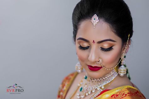 Bridal Eyeshadow Looks, Bridal Makeup Looks Indian, Makeup Looks Indian, South Indian Bridal Makeup, भारतीय दुल्हन संबंधी, Bridal Makeup Tutorial, Indian Wedding Makeup, Wedding Makeup Tutorial, Bridal Makeup Images