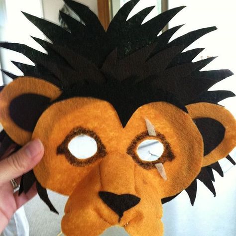 Diy Party Mask, Scar Mask, Lion Costume Diy, Lion King Play, Zoo Animal Party, Scar Lion King, Animal Masks For Kids, Lion King Costume, Felt Masks